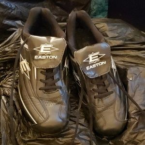 Easton Mens Size 10, 10.5 Rubber cleats